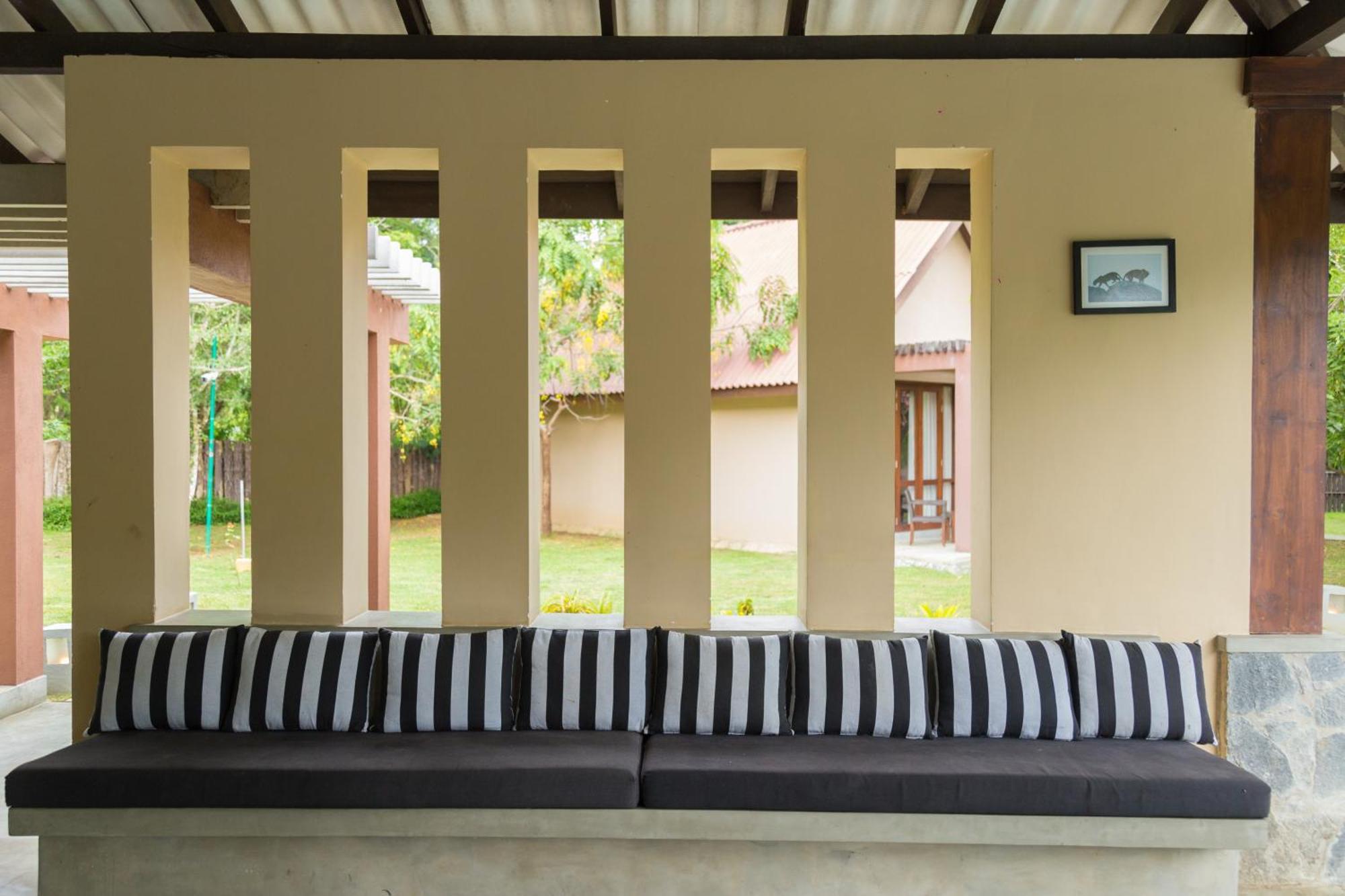 Yala Chalets By Lalan Leisure Kirinda  Εξωτερικό φωτογραφία